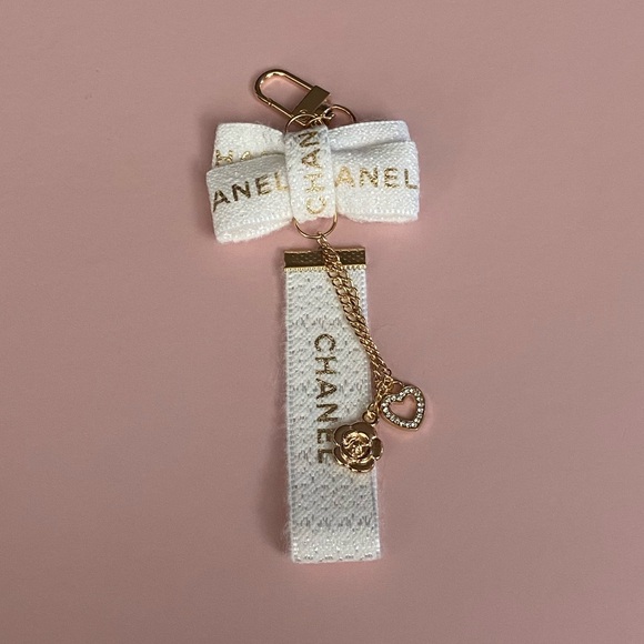 Handmade Accessories - CHANEL Ribbon Bag Clip
